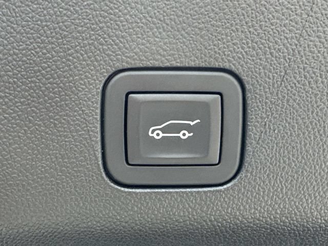 Used 2025 Cadillac Escalade V AWD/4WD image 14