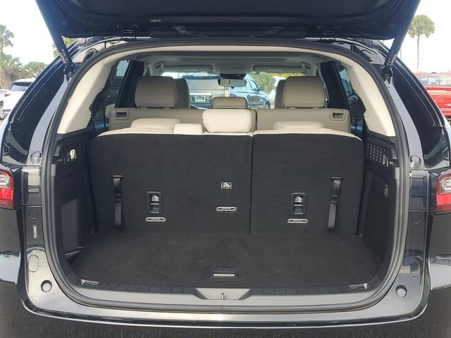 Certified 2024 MAZDA CX-90 Plug-In Hybrid w/ Preferred image 7