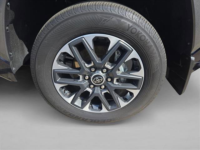 Used 2024 Toyota Tundra Limited AWD/4WD image 20