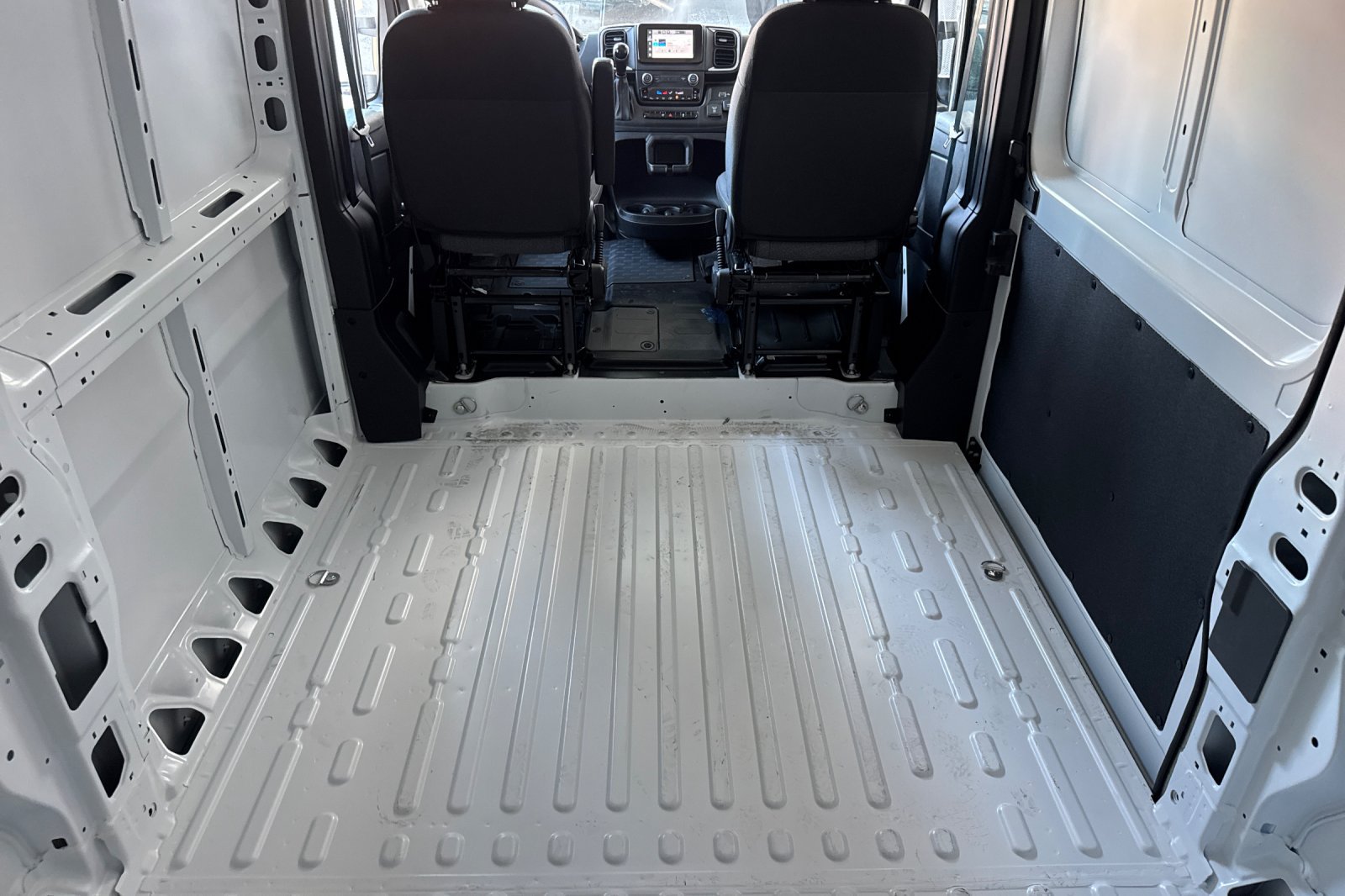 New 2026 RAM ProMaster 1500 w/ Quick Order Package 22G SLT FWD image 13