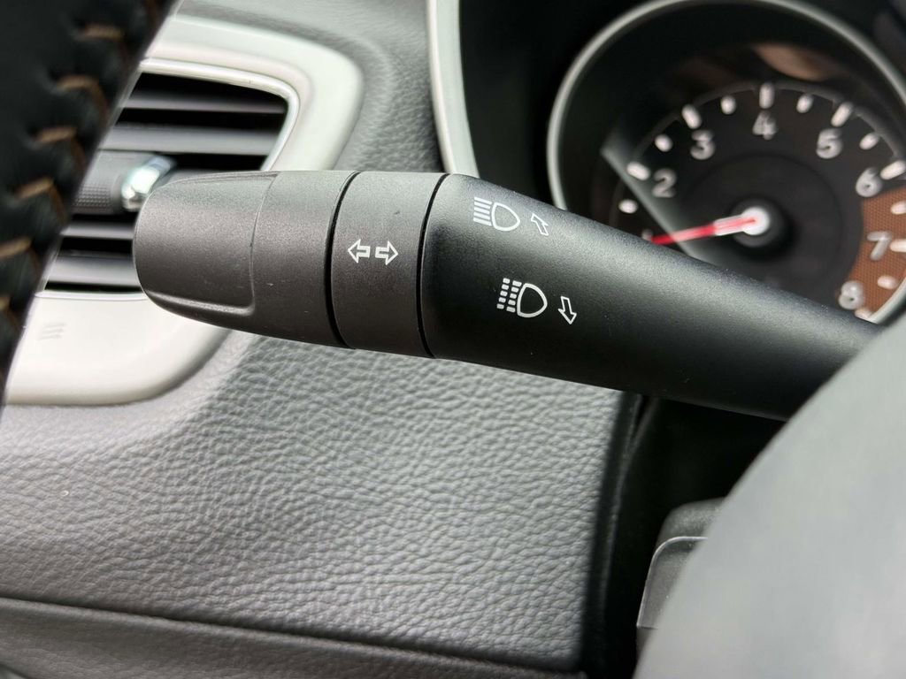 Used 2019 Jeep Compass Latitude image 27