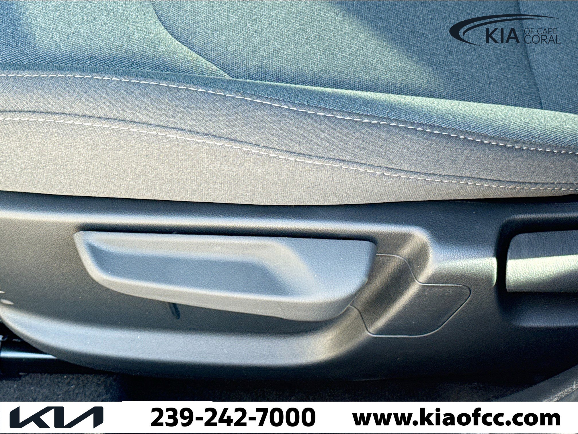 New 2025 Kia K4 LXS image 22