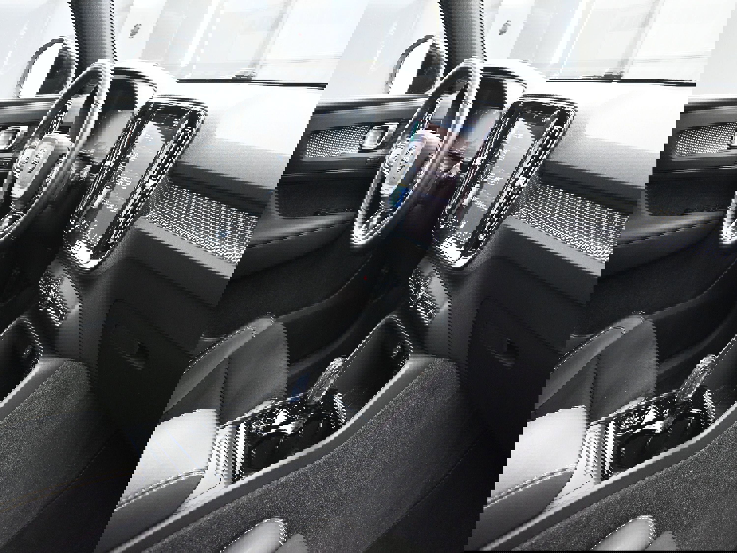 Used 2022 Volvo XC40 T5 R-Design image 83