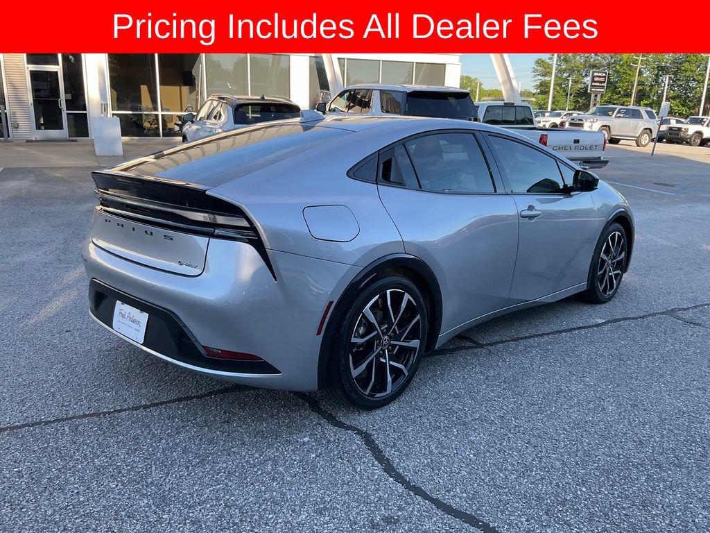 Used 2025 Toyota Prius Plug-In Hybrid FWD image 24
