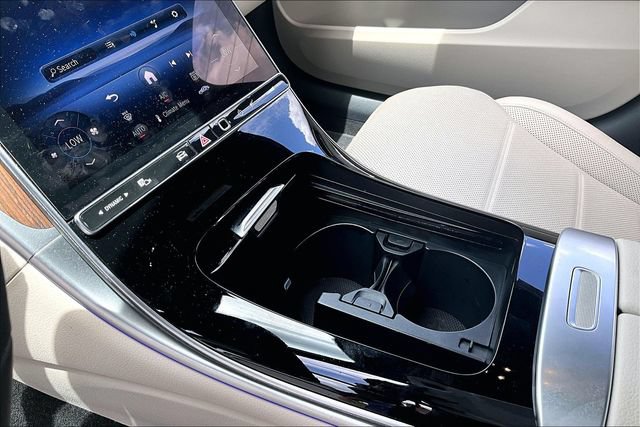 New 2025 Mercedes-Benz C 300 Sedan image 7
