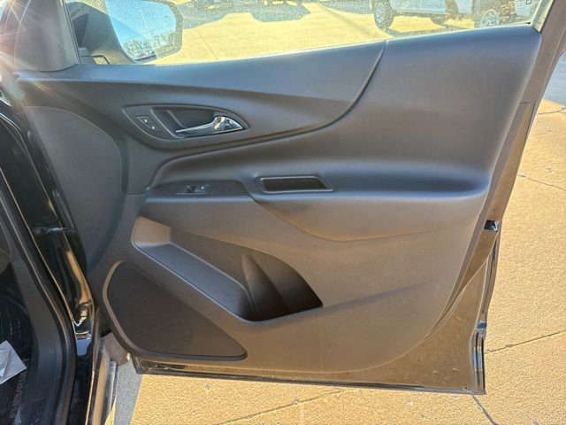 Used 2021 Chevrolet Equinox LT image 23