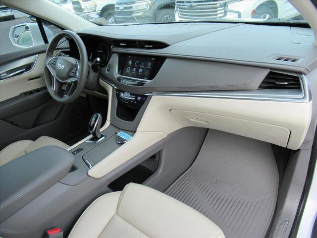 Used 2017 Cadillac XT5 Luxury w/ LPO, Wheel Lock Package image 11