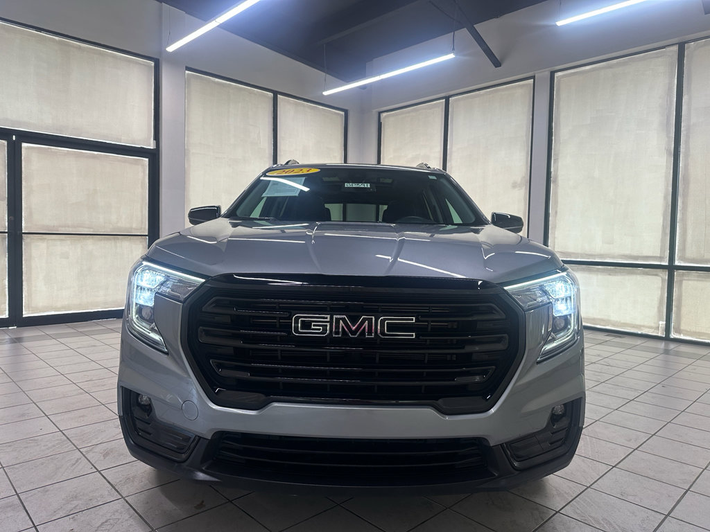 Certified 2023 GMC Terrain SLT w/ Infotainment Package II AWD/4WD image 9