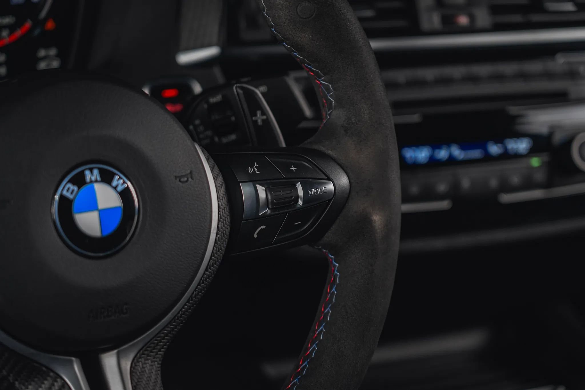 Used 2018 BMW M2 RWD image 44