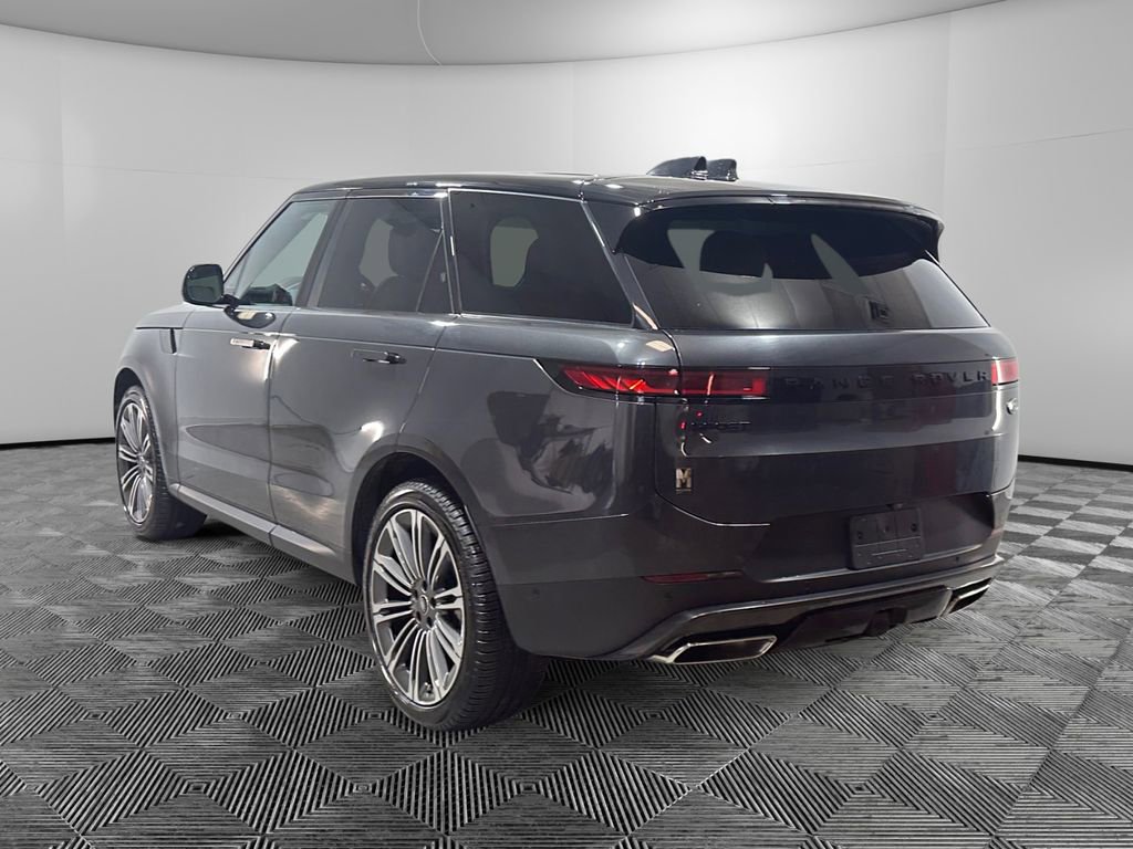 Used 2023 Land Rover Range Rover Sport SE image 3