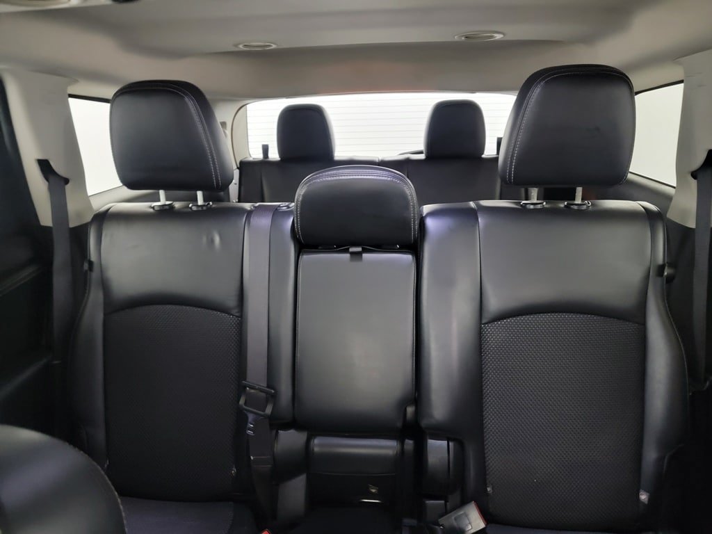 Used 2018 Dodge Journey Crossroad w/ Nav & Sun Group FWD image 13
