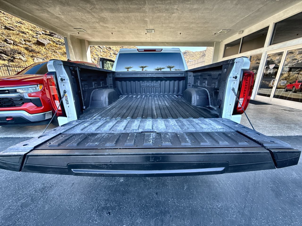 Used 2025 GMC Sierra 1500 AT4 AWD/4WD image 26