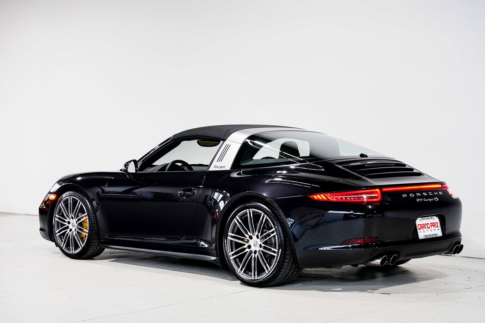 Used 2014 Porsche 911 Targa 4S AWD/4WD image 8