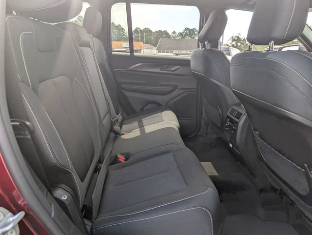 New 2026 Jeep Grand Cherokee Laredo X RWD image 30