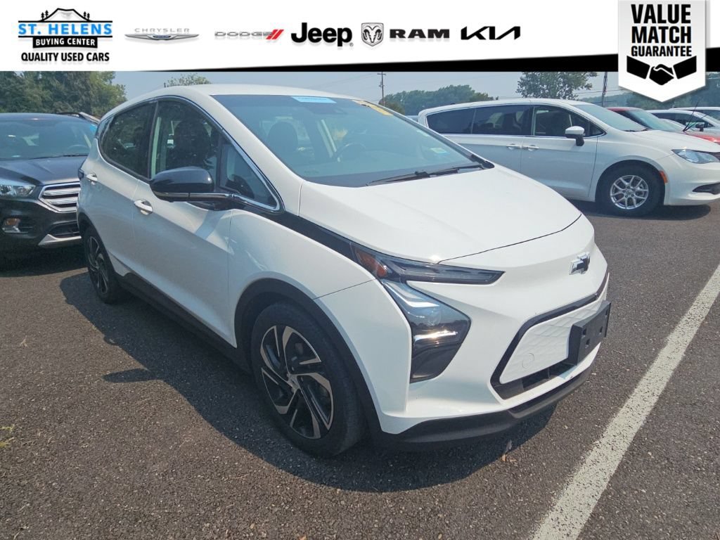 Used 2022 Chevrolet Bolt LT w/ Infotainment Package FWD image 9