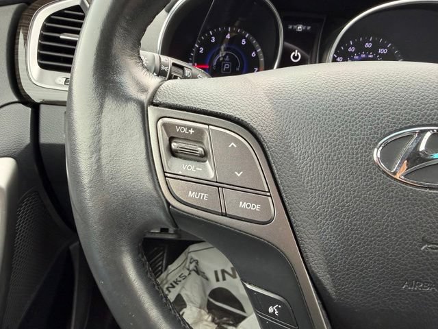 Used 2015 Hyundai Santa Fe Limited w/ Option Group 04 AWD/4WD image 23