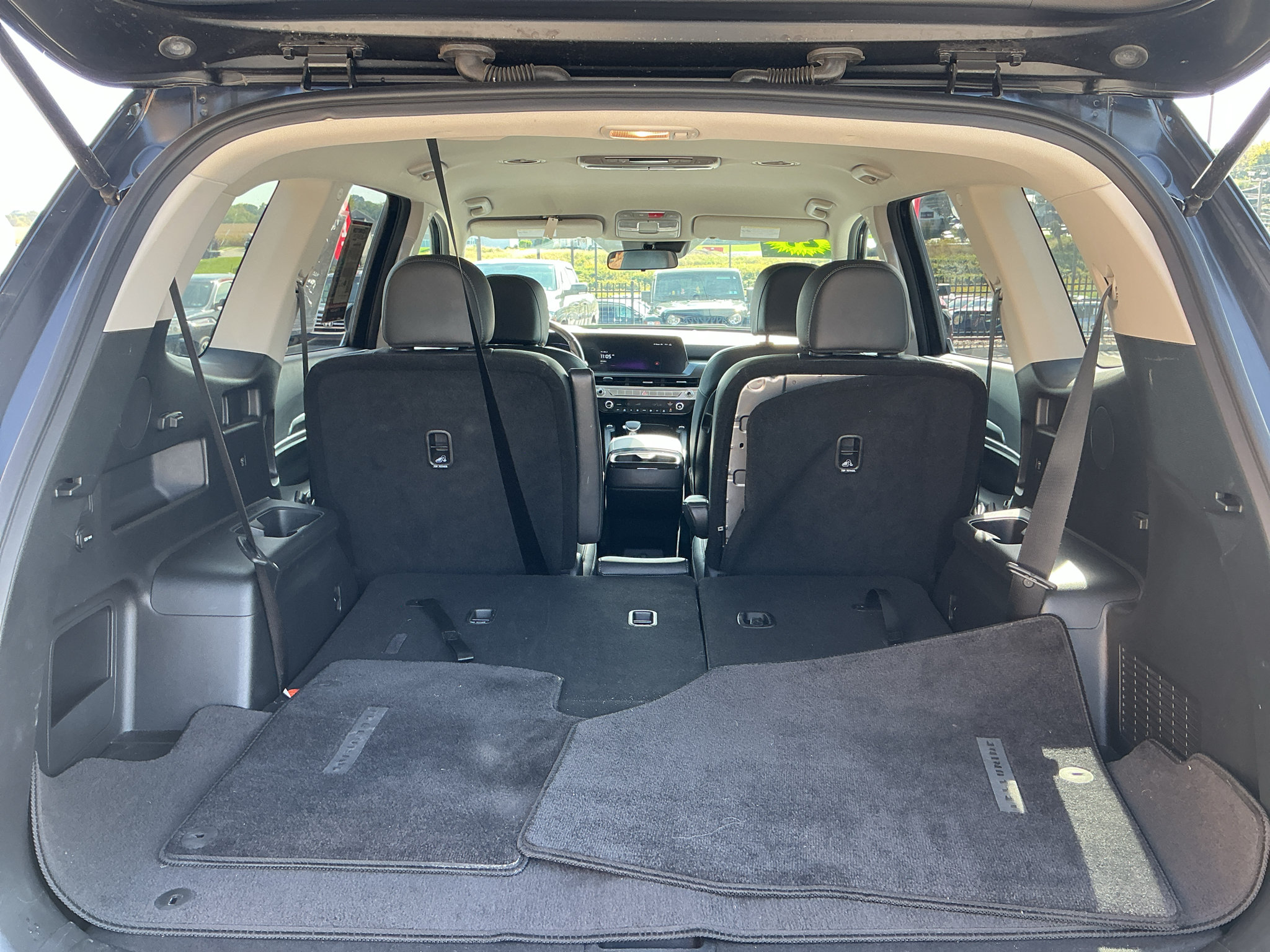 Used 2024 Kia Telluride S AWD/4WD image 5