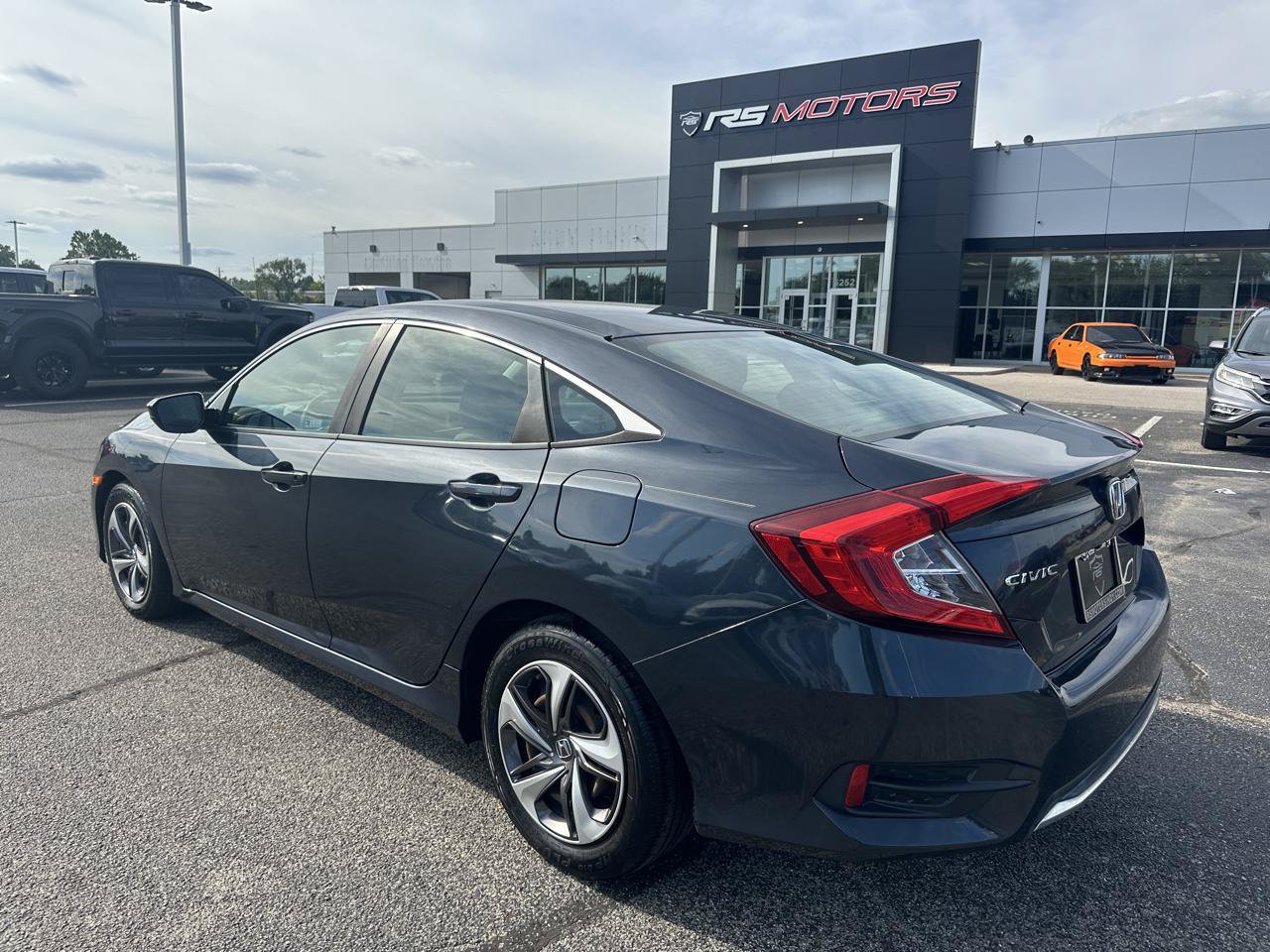 Used 2019 Honda Civic LX image 3
