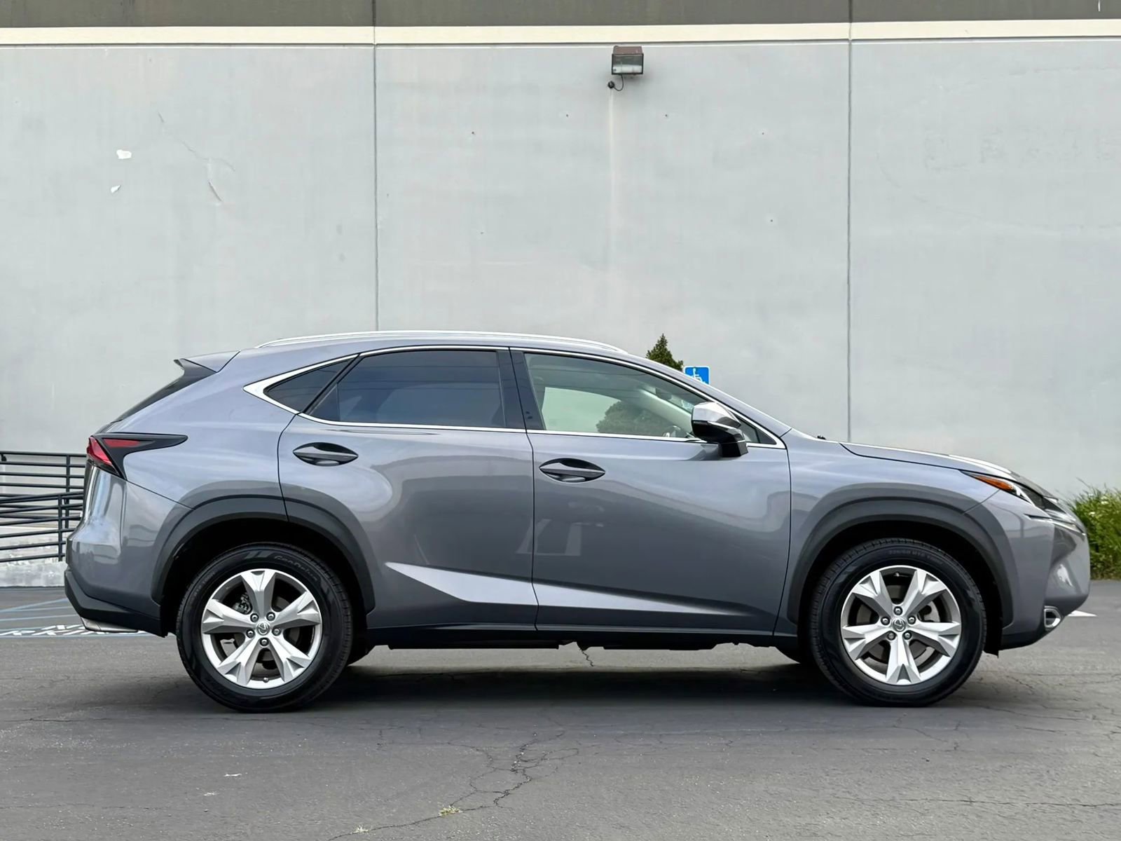 Used 2017 Lexus NX 200t FWD w/ Premium Package image 3
