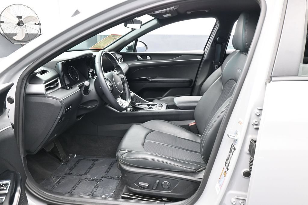 Used 2022 Kia K5 GT-Line FWD image 11