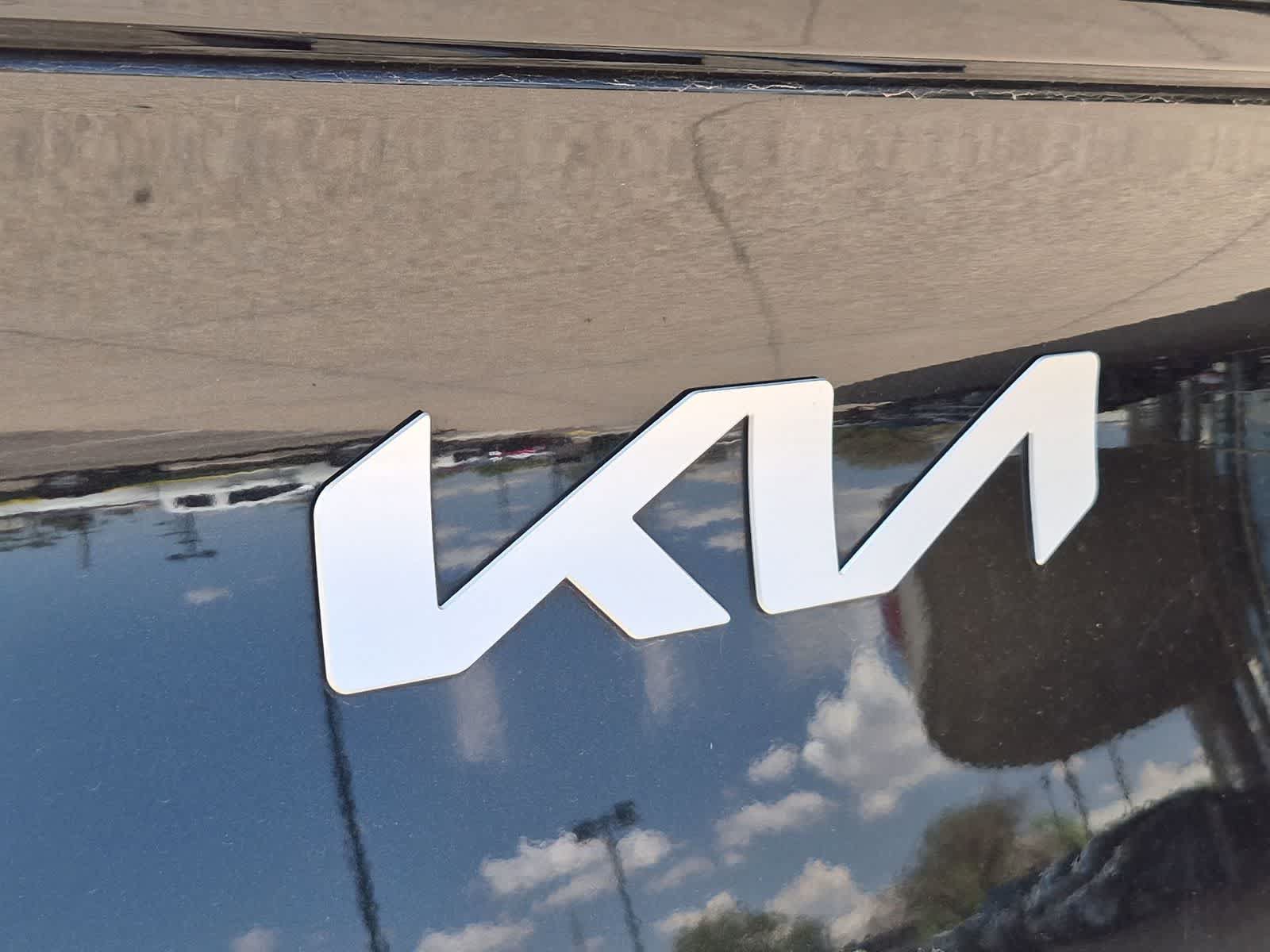 Used 2023 Kia Sportage LX AWD/4WD image 12