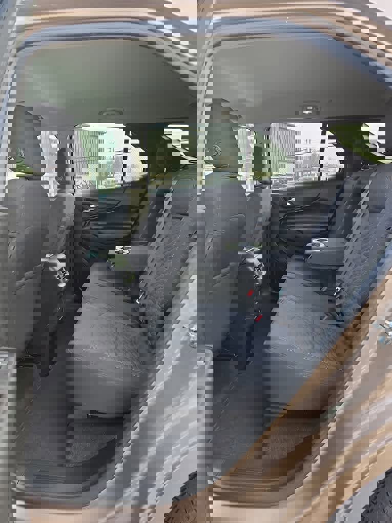 Used 2018 Chevrolet Equinox LT image 53