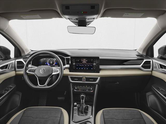 New 2027 Volkswagen Taos SE FWD image 5