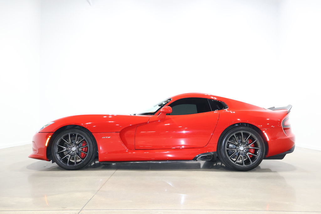 Used 2013 SRT Viper GTS w/ GTS Laguna Interior Pkg image 5