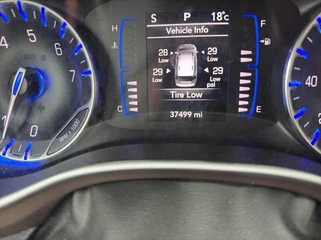 Used 2023 Chrysler Voyager LX FWD image 47