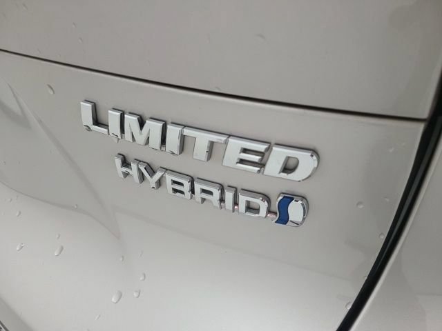 Certified 2022 Toyota Venza Limited AWD/4WD image 8