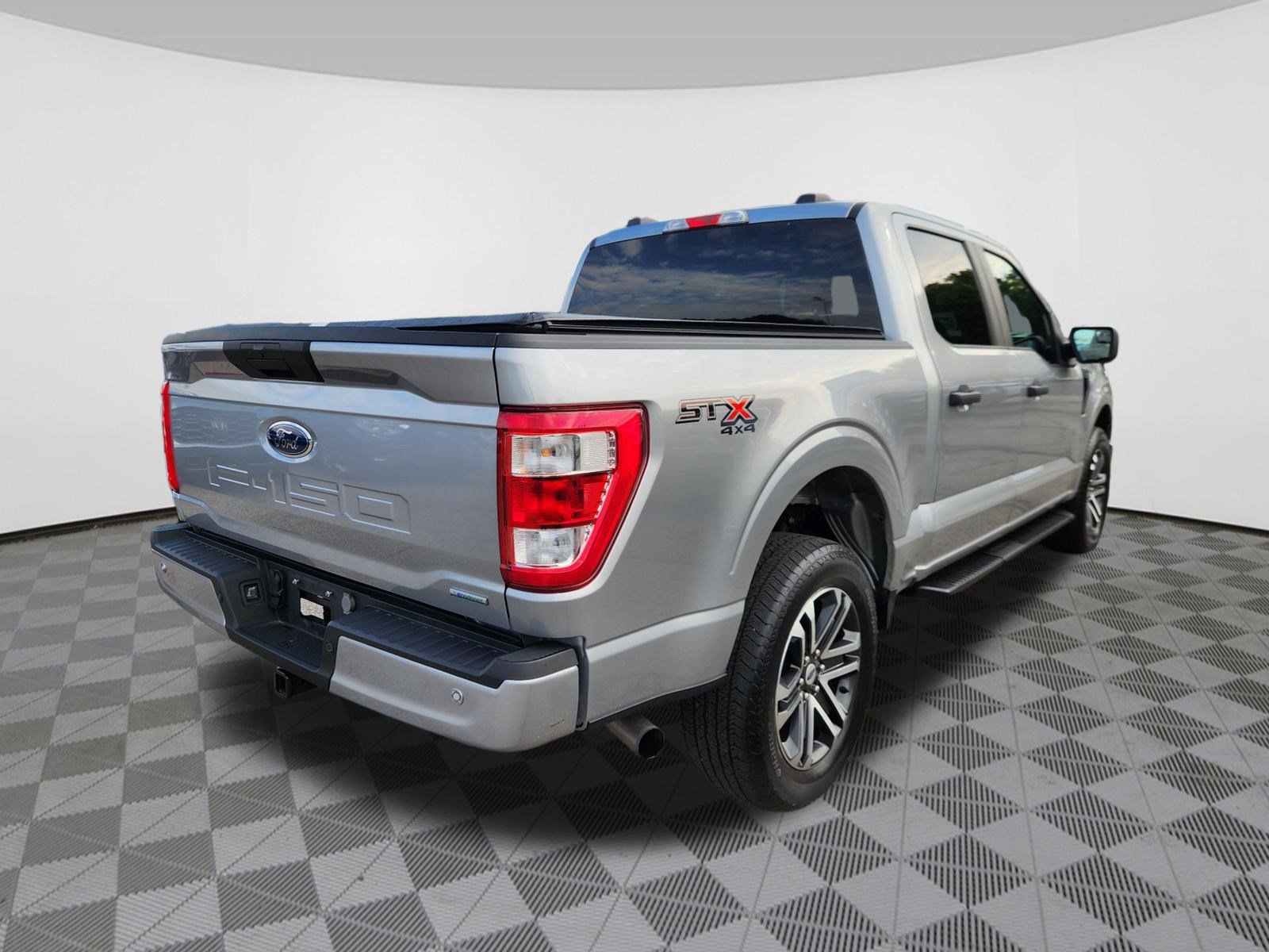 Used 2023 Ford F150 XL w/ STX Appearance Package AWD/4WD image 4