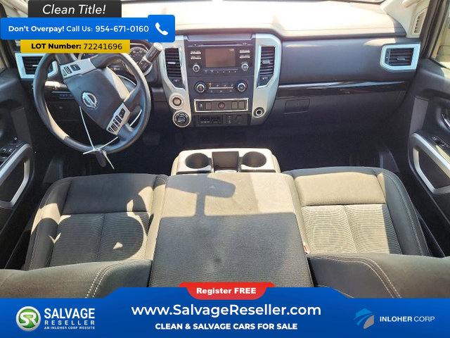 Used 2017 Nissan Titan SV AWD/4WD image 11