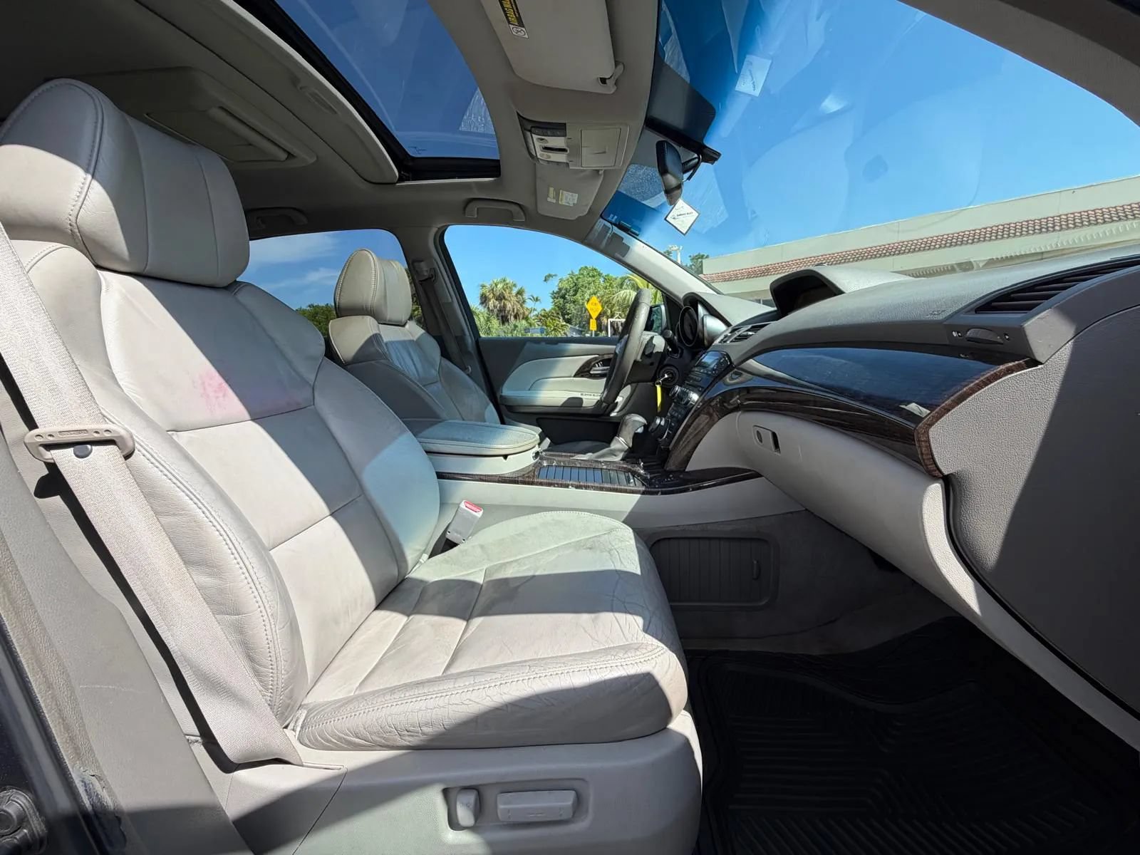 Used 2011 Acura MDX w/ Technology & Entertainment AWD/4WD image 20