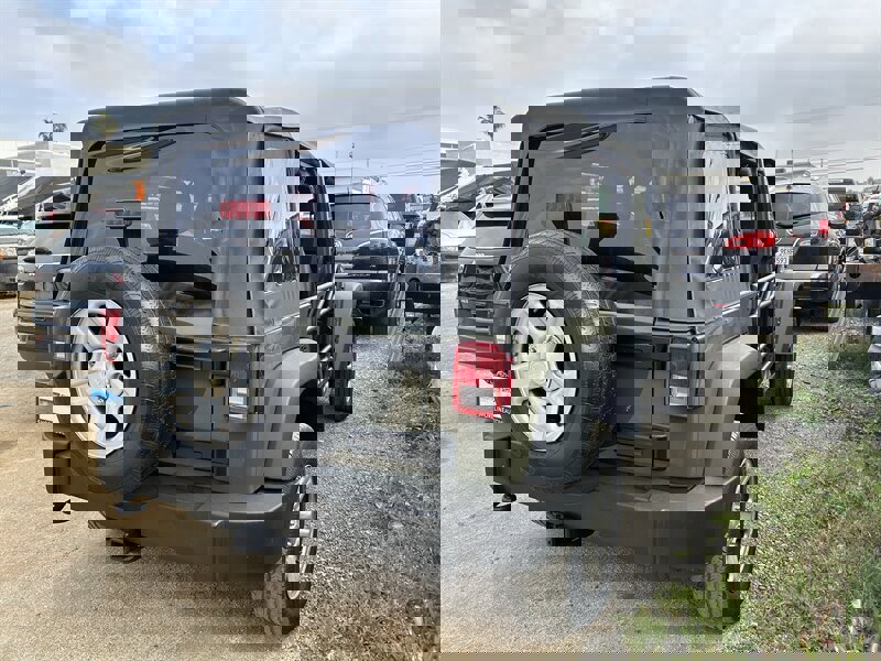 Used 2015 Jeep Wrangler Unlimited Sport w/ Trailer Tow Group image 31