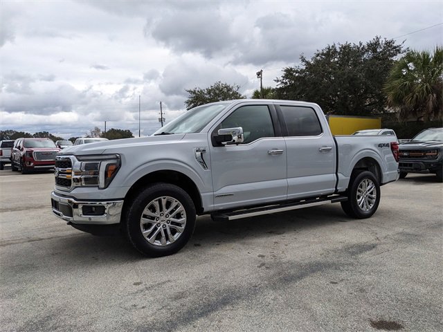 Used 2025 Ford F150 Lariat w/ Equipment Group 501A Mid image 8