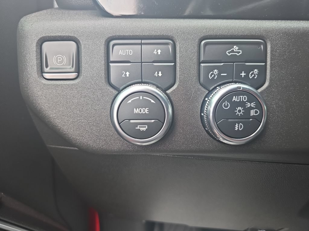Used 2022 GMC Sierra 1500 Elevation w/ X31 Off-Road Package AWD/4WD image 22