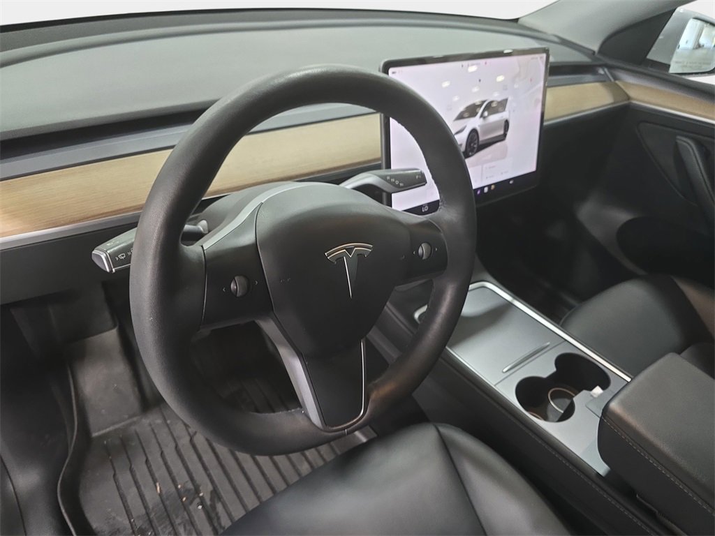 Used 2023 Tesla Model Y Long Range image 16
