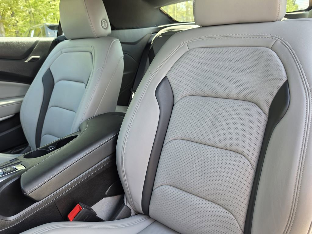 Used 2023 Chevrolet Camaro LT w/ RS Package image 20