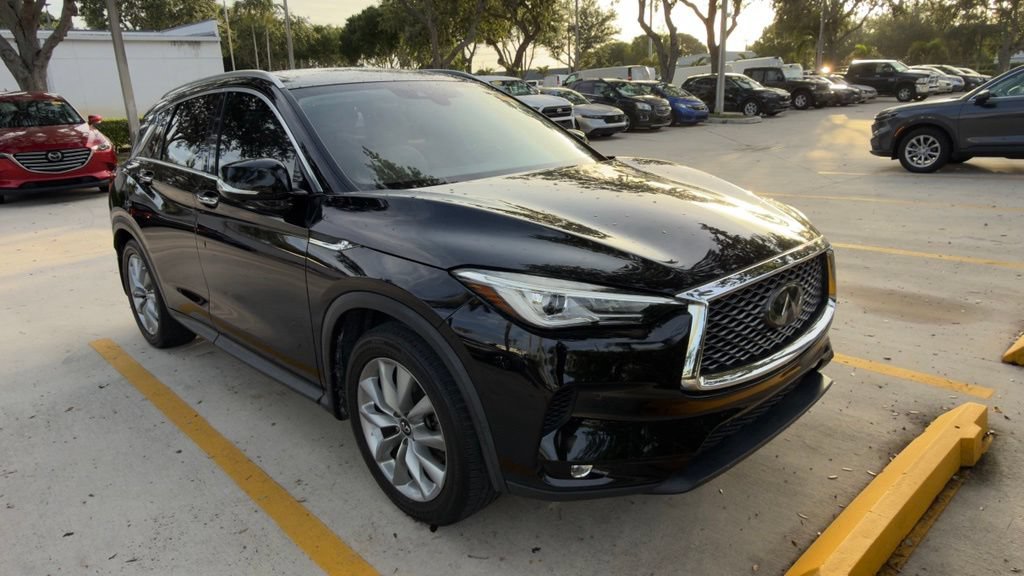 Used 2021 INFINITI QX50 Essential w/ Convenience Package FWD image 4