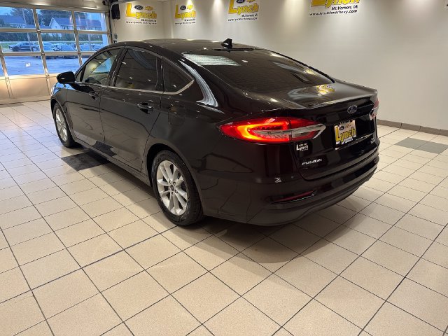 Certified 2019 Ford Fusion SE FWD image 18