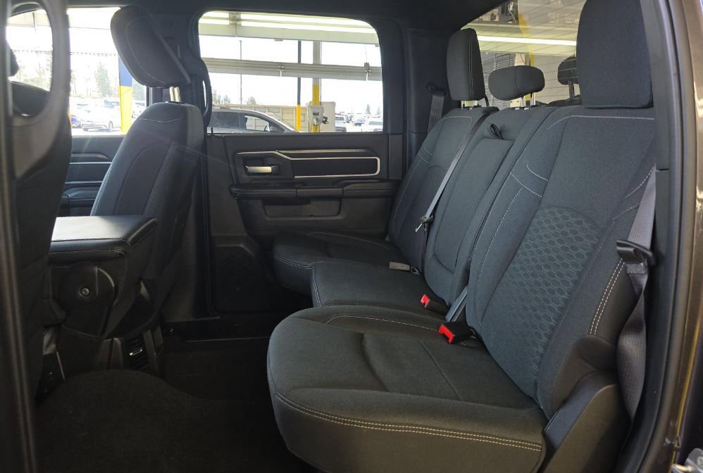 Used 2025 RAM 2500 Big Horn AWD/4WD image 10
