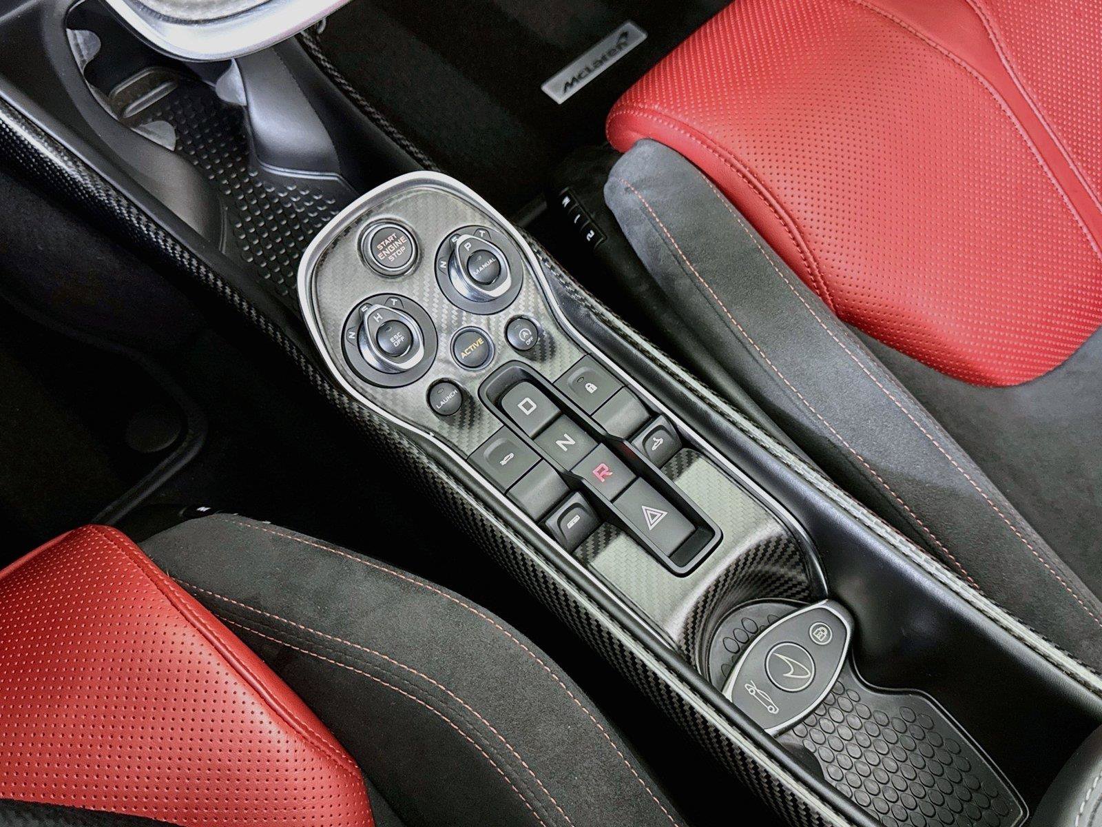 Used 2018 McLaren 570S Spider RWD image 19