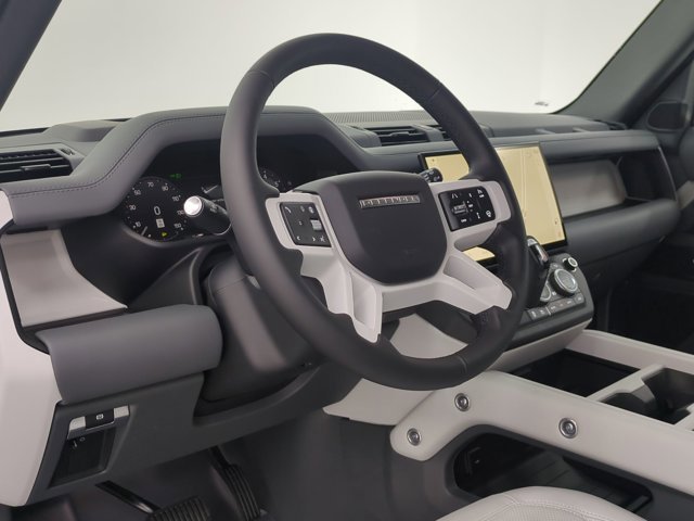 New 2026 Land Rover Defender 110 X-Dynamic SE AWD/4WD image 3