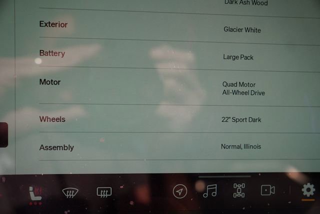 Used 2022 Rivian R1T Adventure image 32