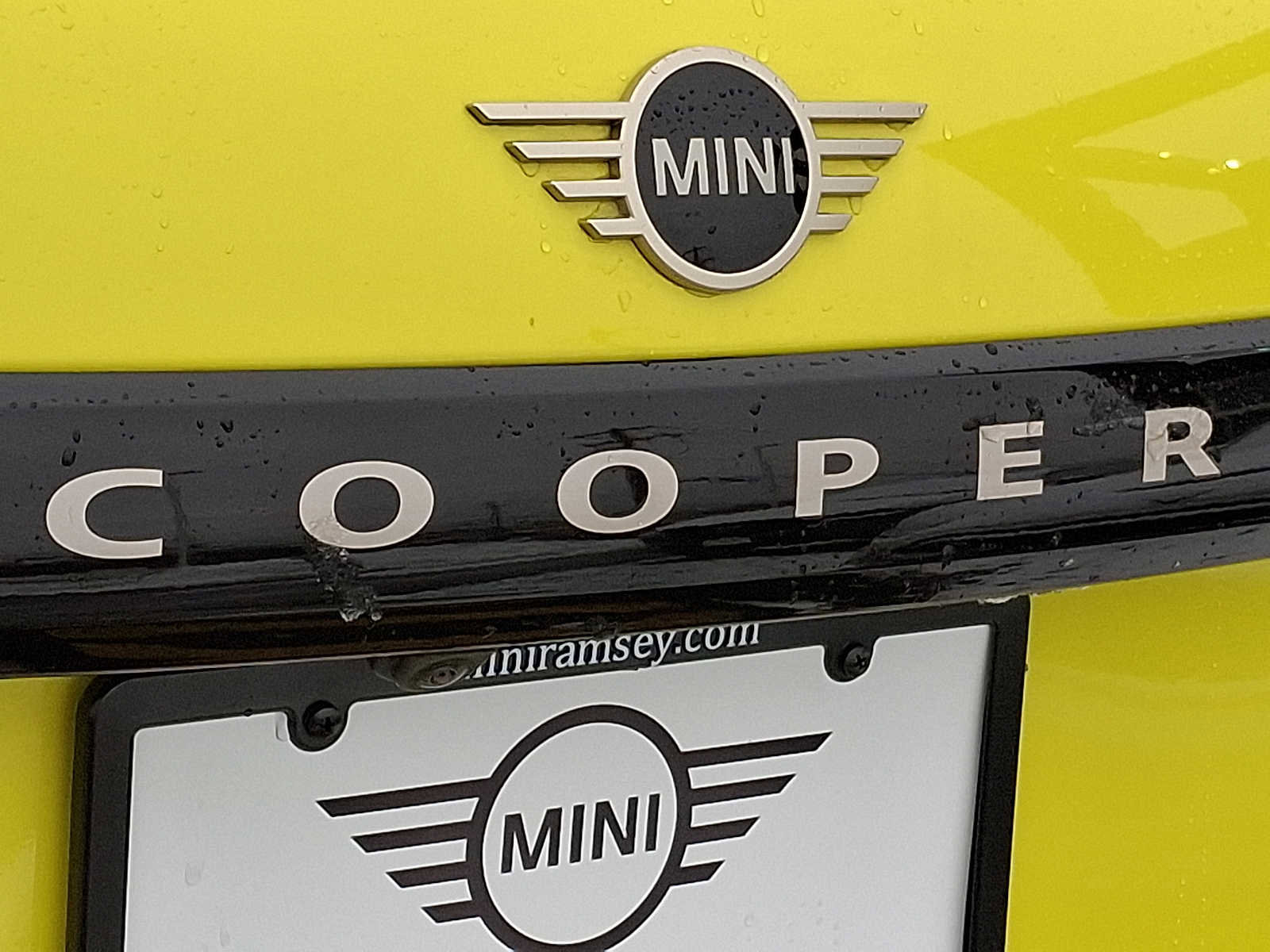 Certified 2025 MINI Cooper S image 28