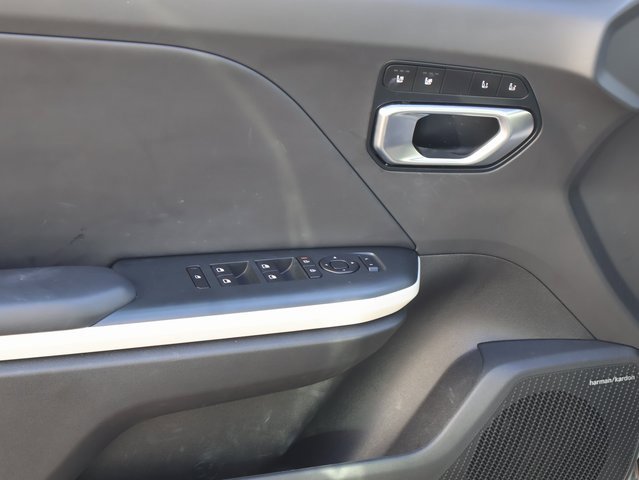 Used 2025 Kia K4 GT-Line w/ GT-Line Premium Package image 21