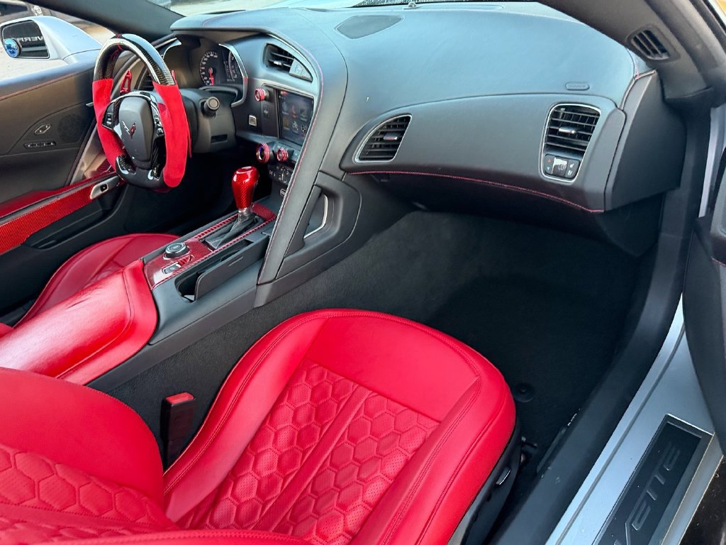 Used 2019 Chevrolet Corvette Grand Sport RWD image 11