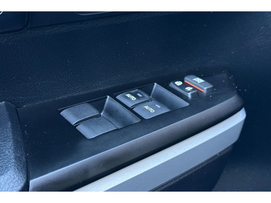 Used 2017 Toyota Tundra Platinum image 12