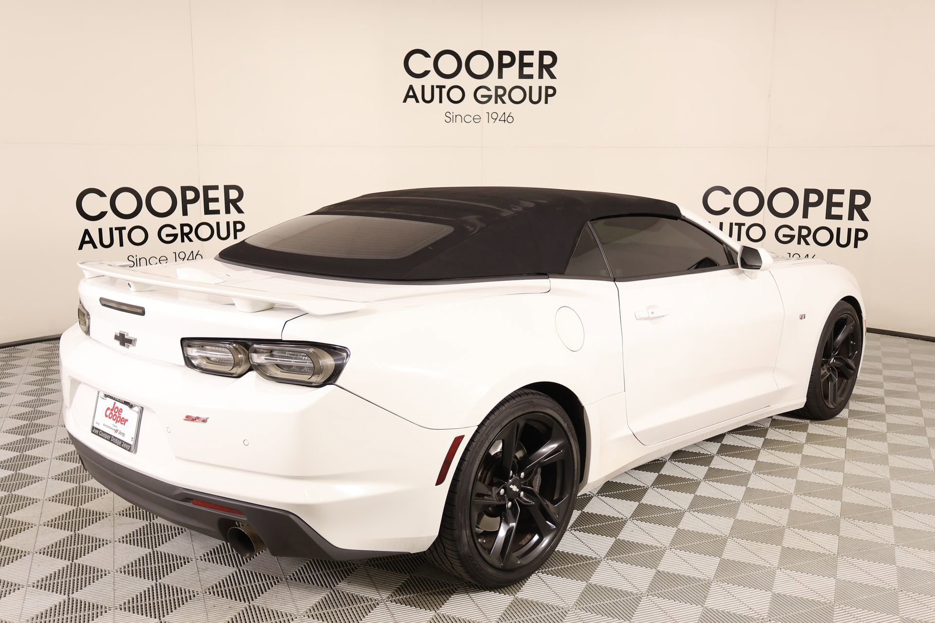 Used 2019 Chevrolet Camaro SS image 19