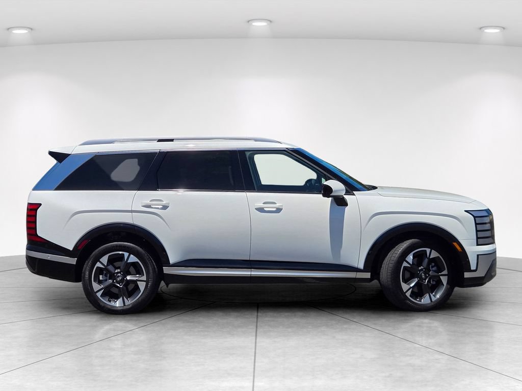Used 2026 Hyundai Palisade Limited AWD/4WD image 3